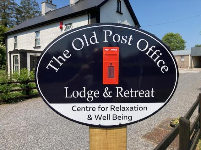 The Old Post Office Lodge Enniskillen Exterior photo