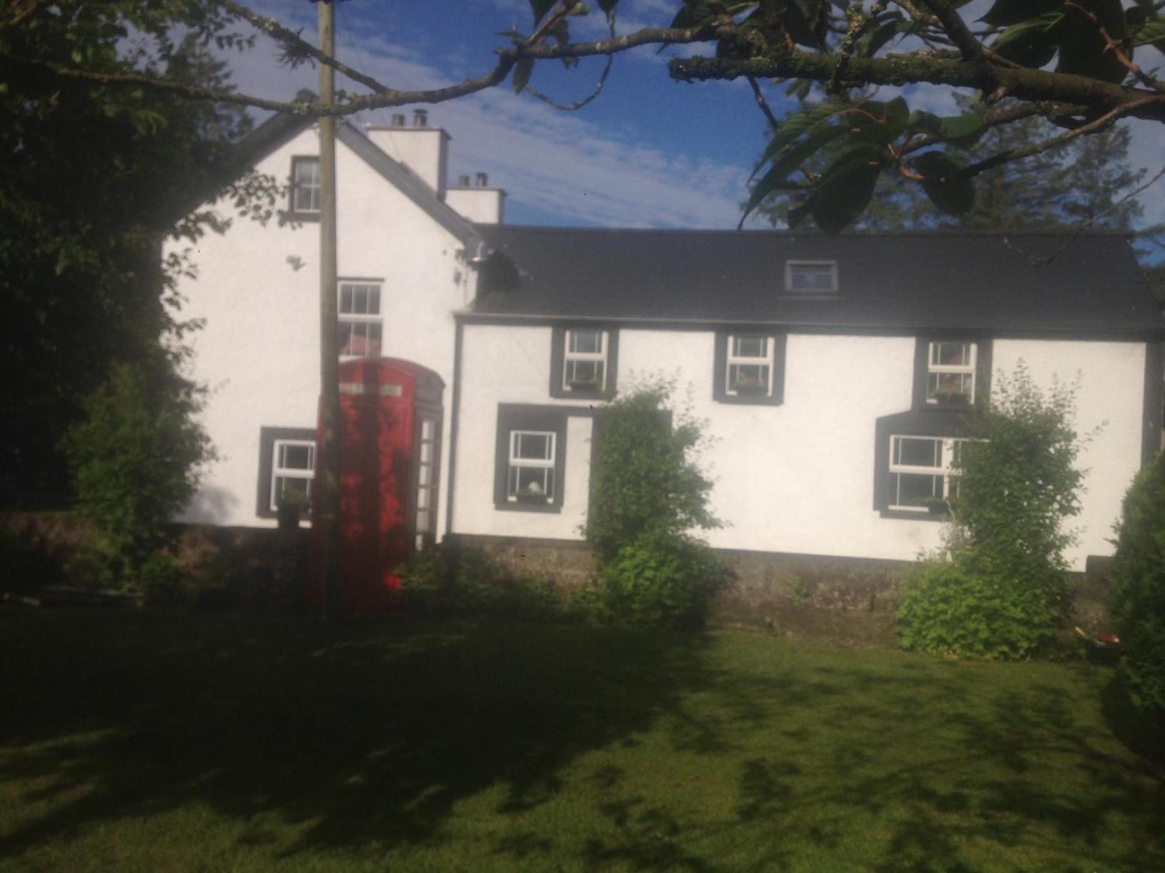 The Old Post Office Lodge Enniskillen Exterior photo